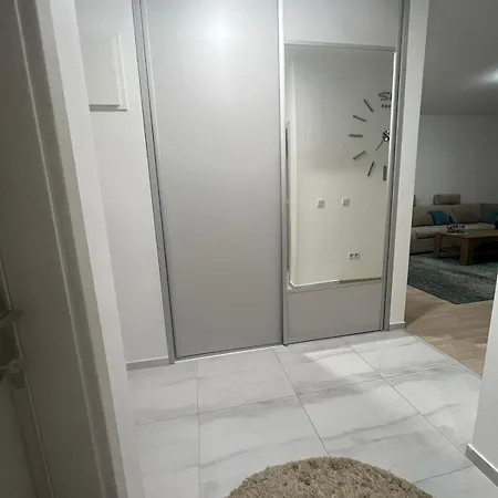 Apartment Urban By Heez Tuzla