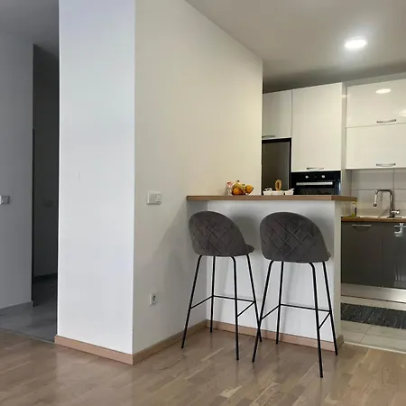 Apartment Urban By Heez Tuzla